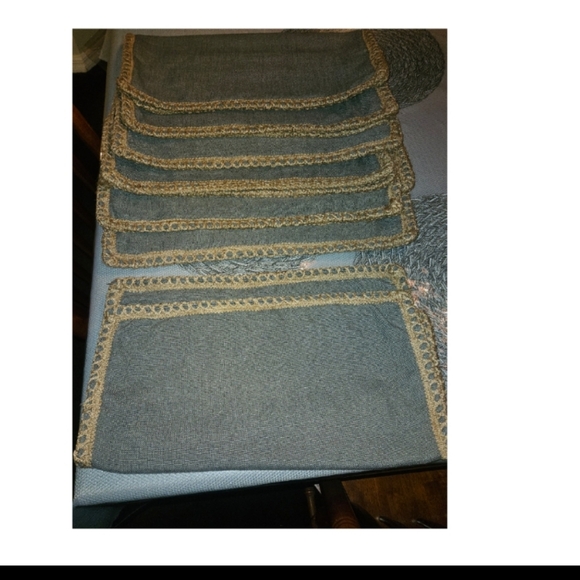 BIG PRICE DROP!!  QTY 6 - 20X20 / QTY 2 - 18X18 SOFA PILLOW COVERS GRAY & TAUPE - Picture 4 of 8